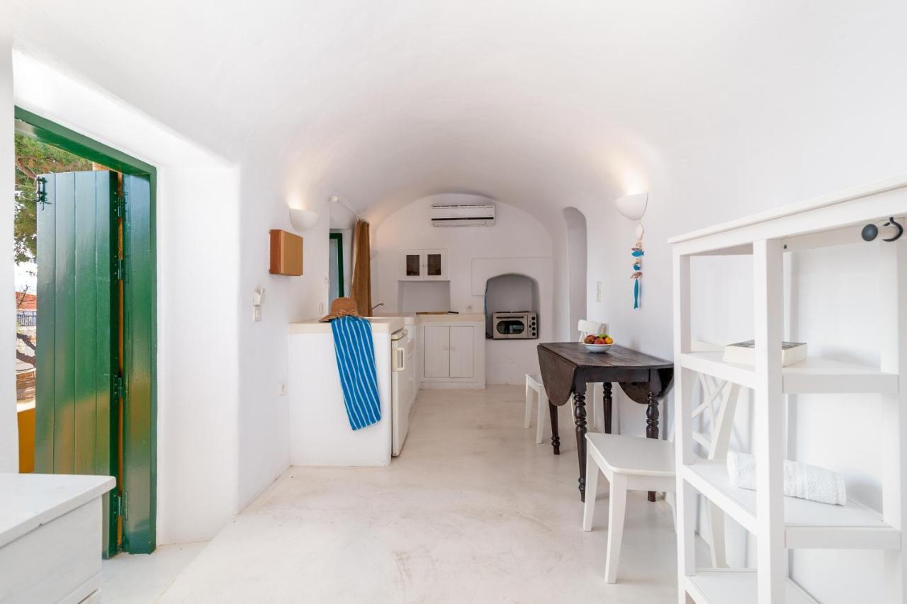 Atlantis Houses Chalki Town Exterior foto